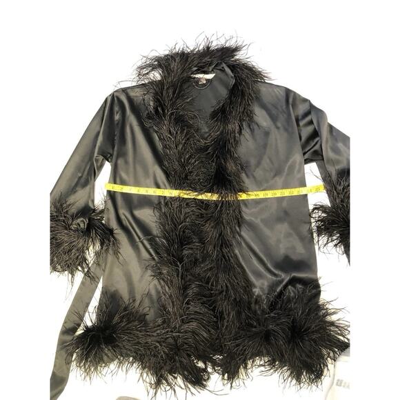 Victoria’s Secret Ostrich Feather Robe Satin Black RARE Vintage One Size - Picture 10 of 12